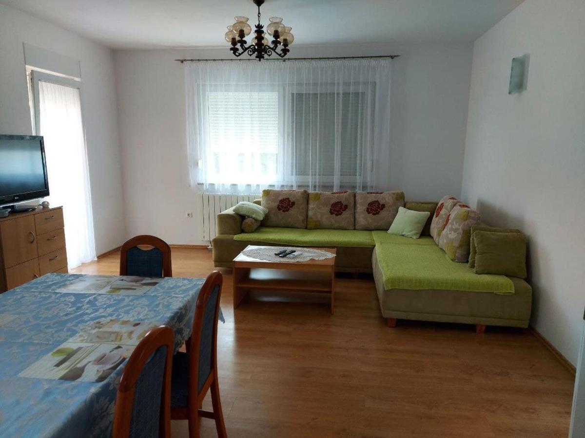 Bluegum Apartments Ližnjan Екстериор снимка