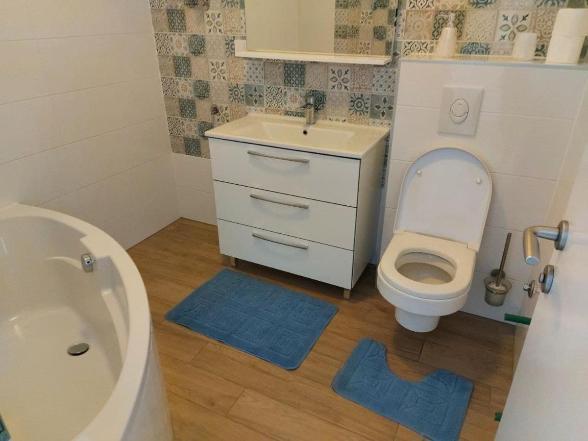 Bluegum Apartments Ližnjan Екстериор снимка