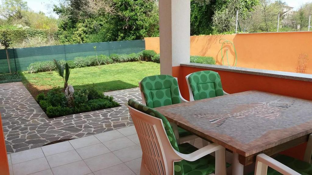Bluegum Apartments Ližnjan Екстериор снимка